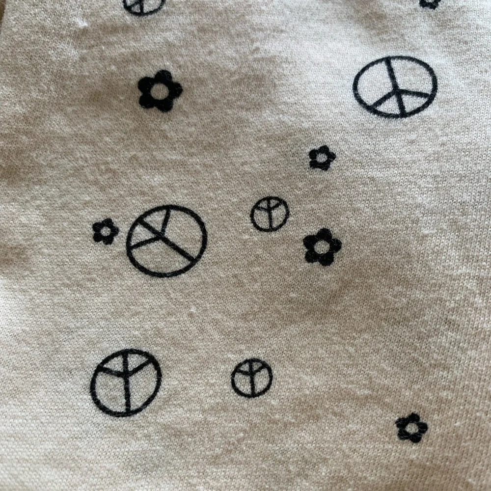 Old Navy Kids Softest Graphic Long Sleeve Tee in Peace Signs and Flowers